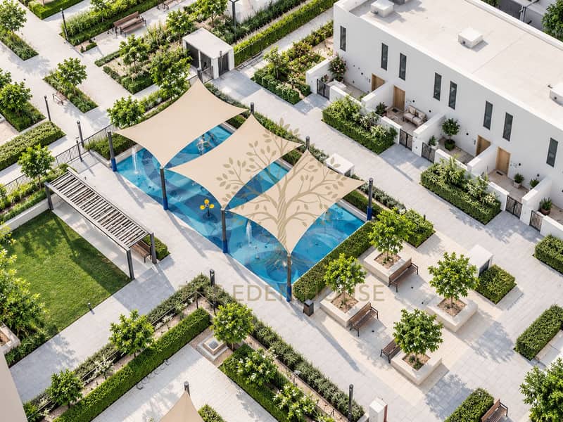 39 Modern Courtyard Splash Plaza. png