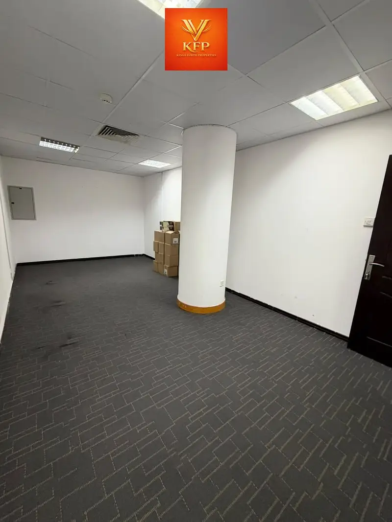 OFFICE AVAILABLE PRIME LOCATION READY TO MOVE NEAR TO METRO DEWA WIFI FREE SAME DAY EJARI