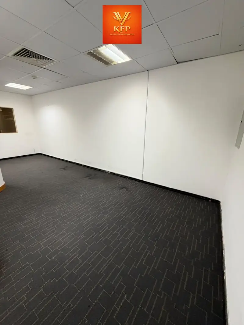 OFFICE AVAILABLE PRIME LOCATION READY TO MOVE NEAR TO METRO DEWA WIFI FREE SAME DAY EJARI