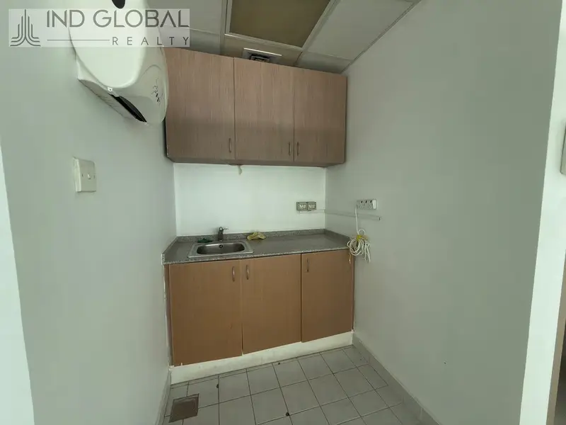 Close To Metro | Lake View | Vacant
