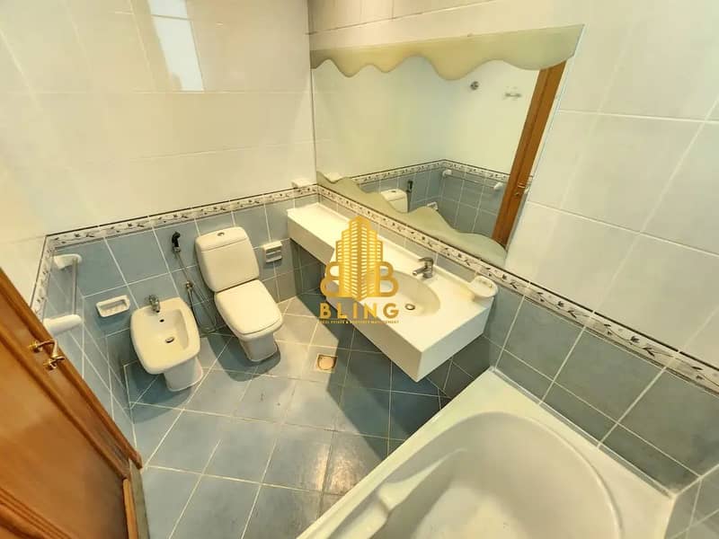 28 869587534-1066x800. webp