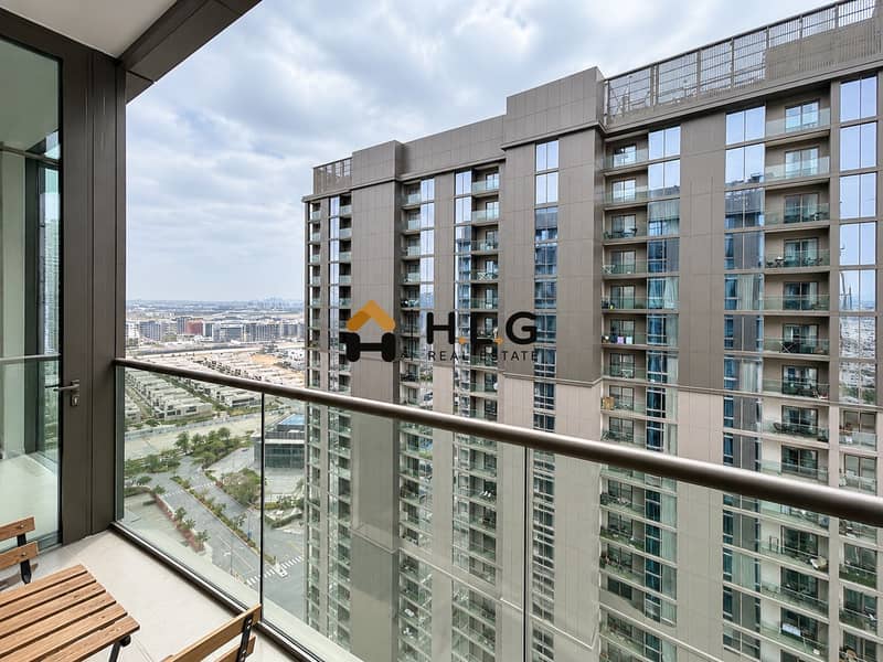 6 Modern Balcony View Overlooking the City. png
