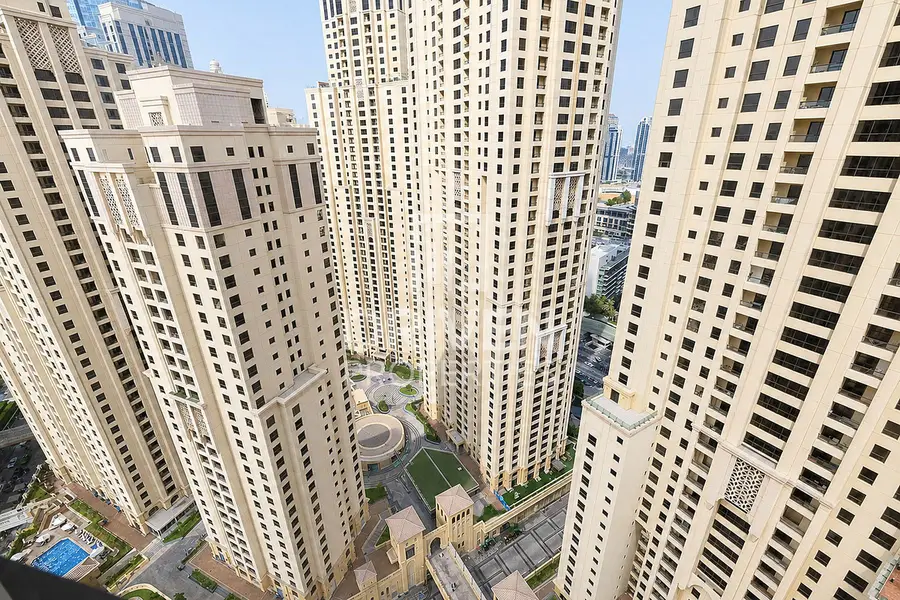 Spacious | High Floor | Spacious | Maid's Room