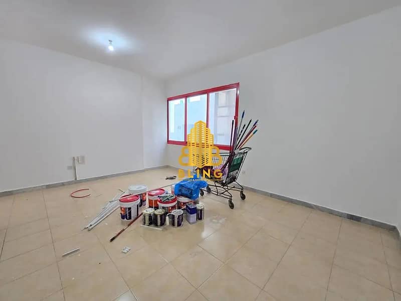 8 869090387-1066x800. webp
