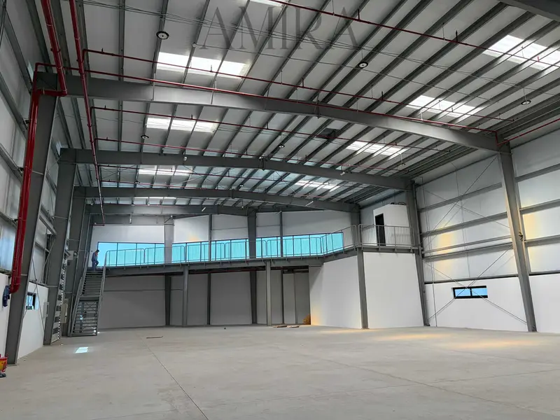Premium Warehouse | Dry Storage | Multiple Options | 2 Parkings
