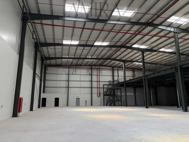 Premium Warehouse | Dry Storage | Multiple Options | 2 Parkings