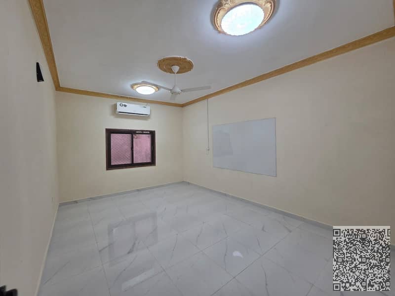 16 165f9d2c-89e2-48cb-ae38-b76f0c7518a4. jpg