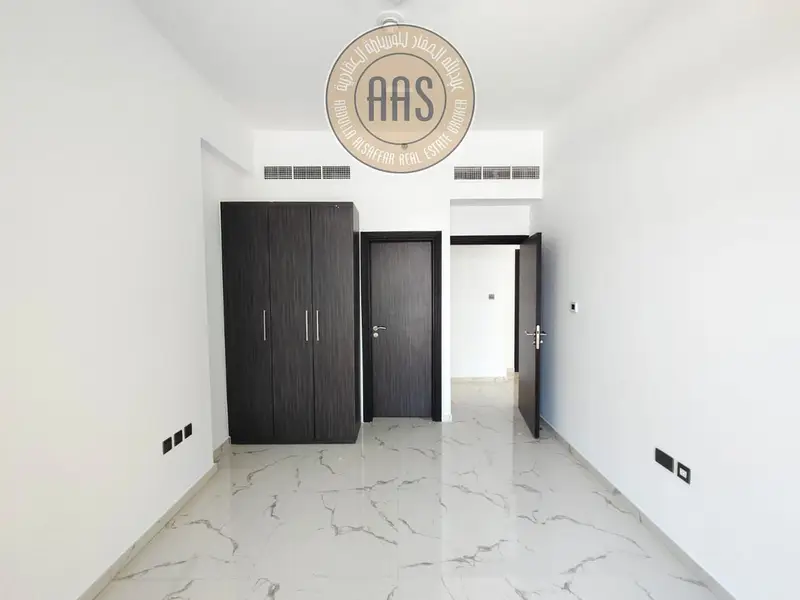 No Commission || Spacious 1-Bedroom Bedroom Hall || At Prime Location