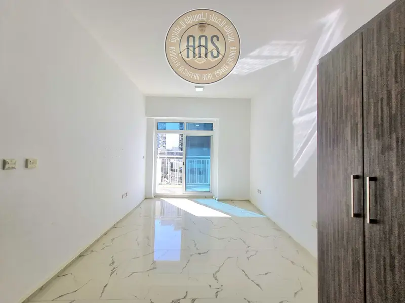 No Commission || Spacious 1-Bedroom Bedroom Hall || At Prime Location