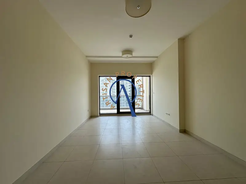 WELL-LIT & SPACIOUS | PRIME LOCATION | CALL NOW