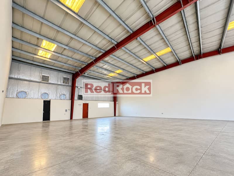 Pillar Less 4142 Sqft Warehouse in Al Quoz 3