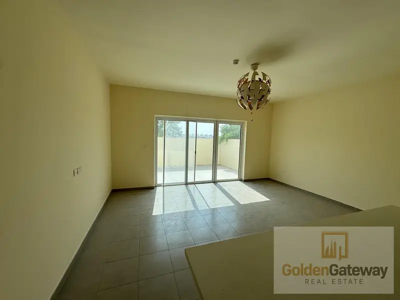 SPACIOUS 3BED / WELL MAINTAINED / READY TO MOVE