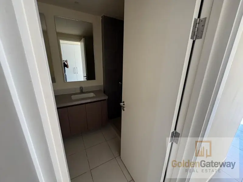 SPACIOUS 3BED / WELL MAINTAINED / READY TO MOVE