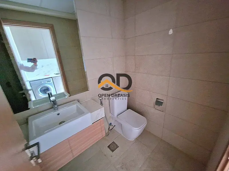 Investor Deal // Boulevard Facing Unit // Only 650k