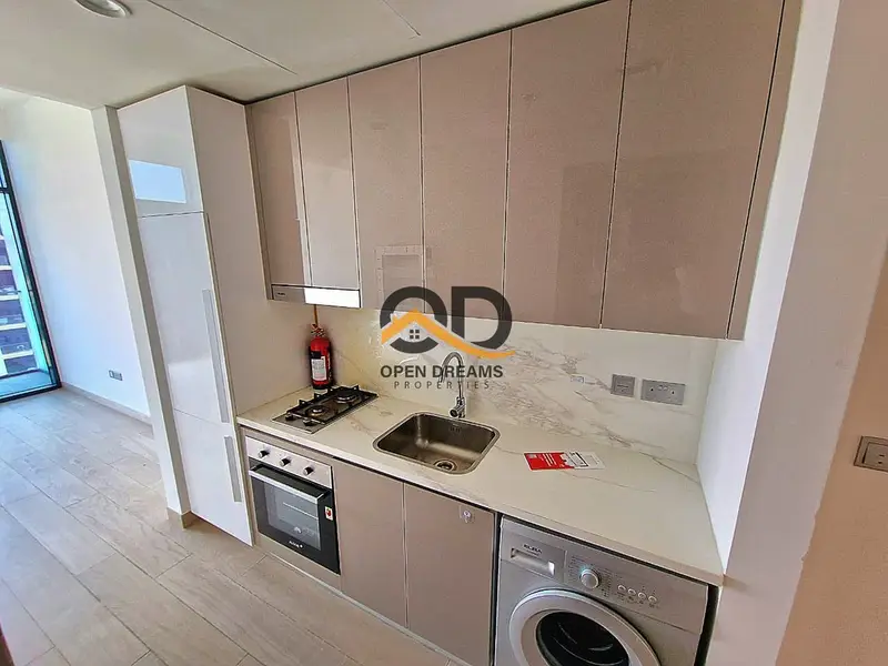 Investor Deal // Boulevard Facing Unit // Only 650k