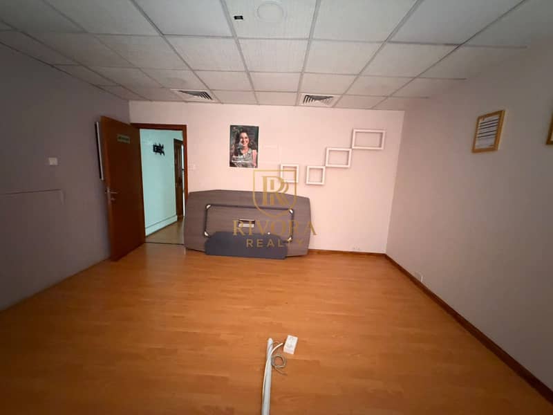 5 WhatsApp Image 2026-10-17 at 14.28. 17. jpeg
