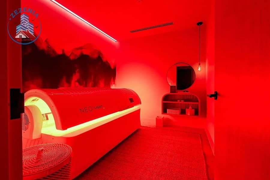20 rcc-pause-red-light-therapy-room-01. webp