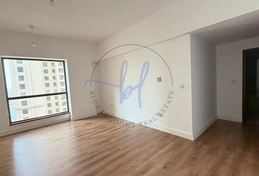 Move-In Ready | Large Family Apt | Near Open Beach