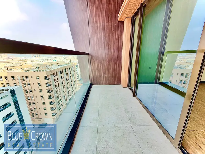 BRIGHT & SPACIOUS: 2BEDROOM HALL: WITH KIDS PLAY AREA:NEAR METRO