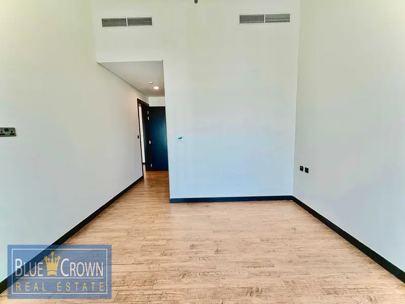 BRIGHT & SPACIOUS: 2BEDROOM HALL: WITH KIDS PLAY AREA:NEAR METRO