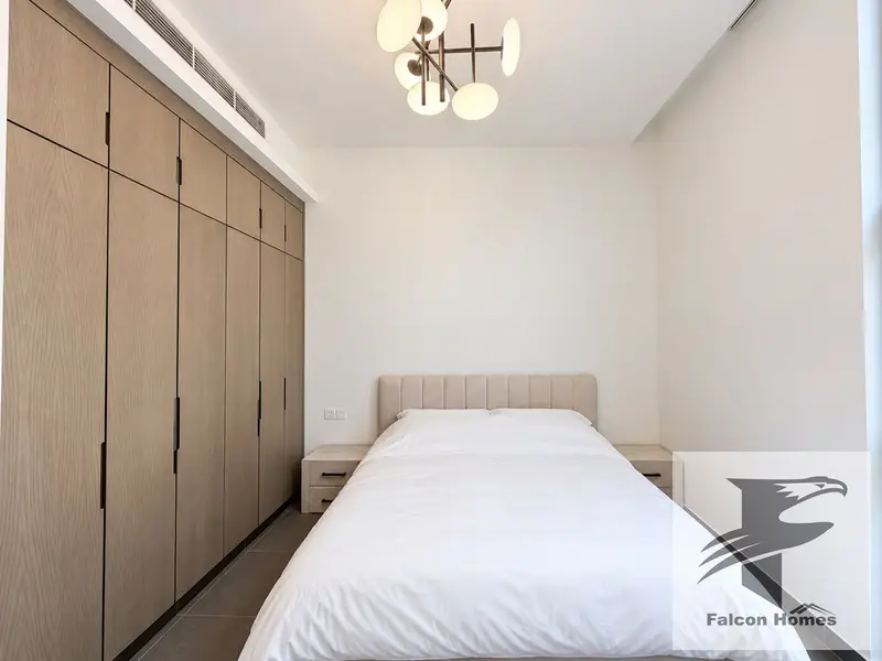 Modern 5BR Villa with Private Pool and Garden Area
