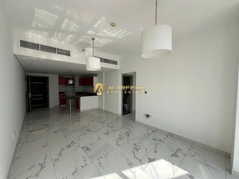 Elegant 1 BR | Spacious Layout | Great Amenities
