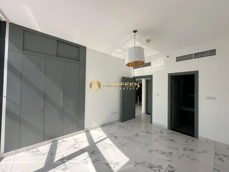 Elegant 1 BR | Spacious Layout | Great Amenities