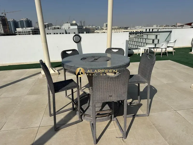 Elegant 1 BR | Spacious Layout | Great Amenities