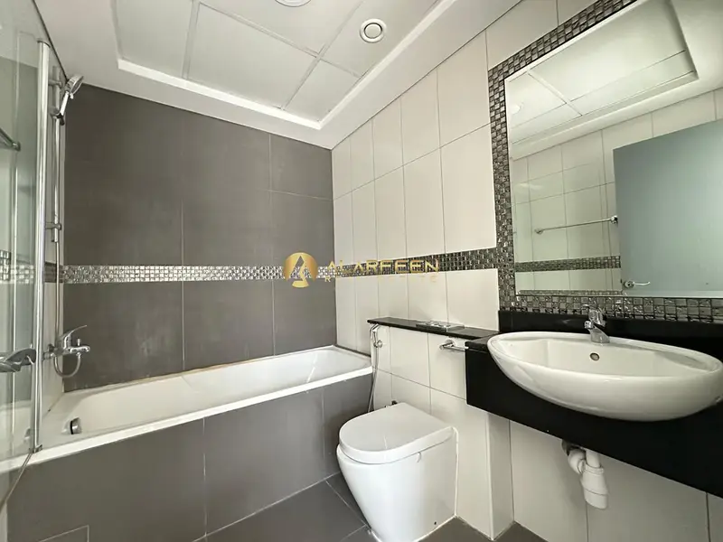 Elegant 1 BR | Spacious Layout | Great Amenities