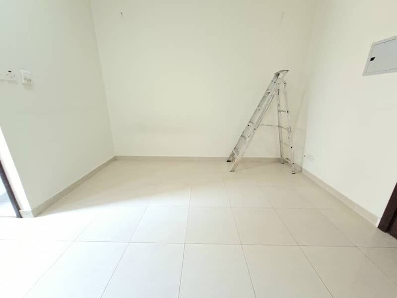 4 1063. jpg
