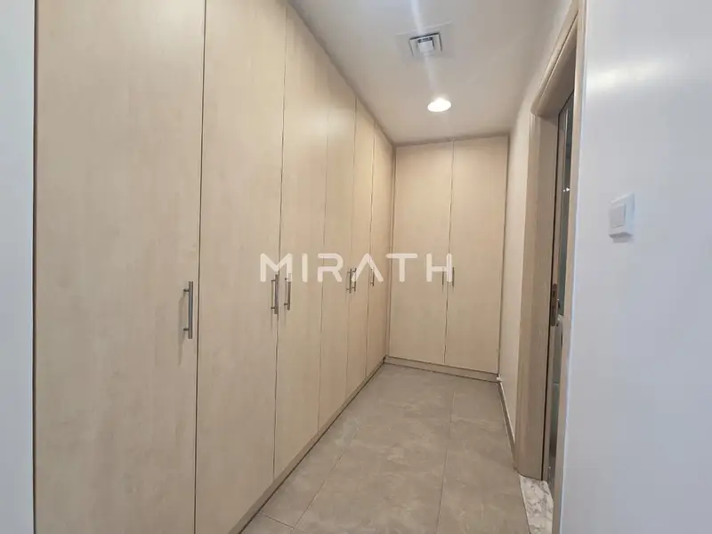 Sophisticated Compound Villa Near Burj Al Arab