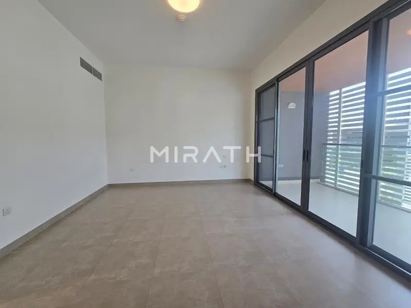 Sophisticated Compound Villa Near Burj Al Arab