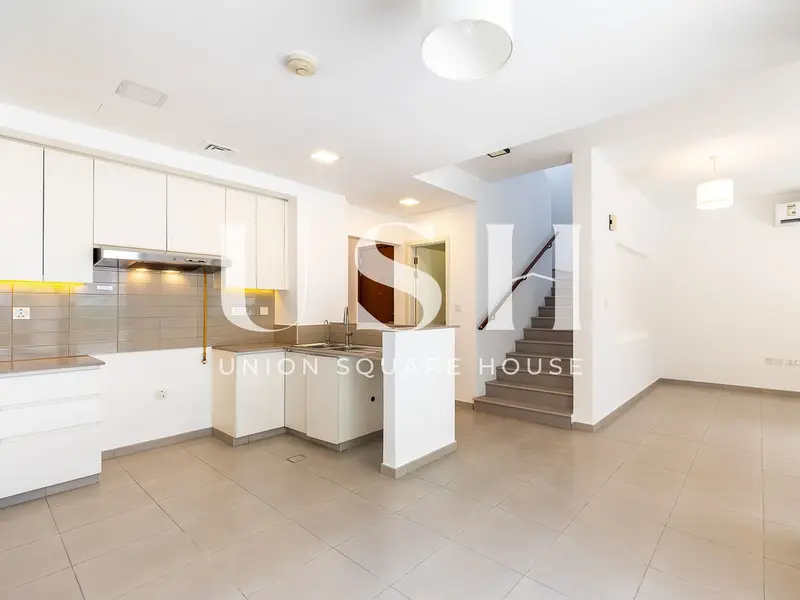 Single Row | Spacious | Maintained | Upgraded