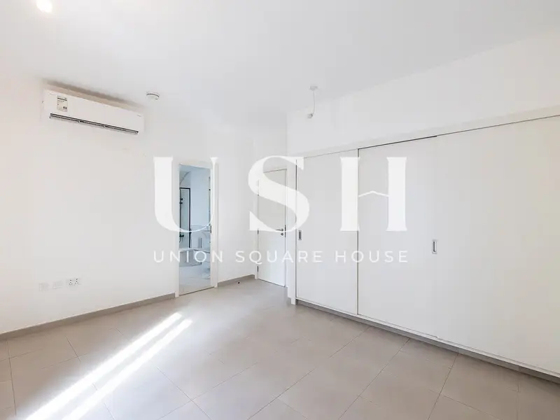 Single Row | Spacious | Maintained | Upgraded