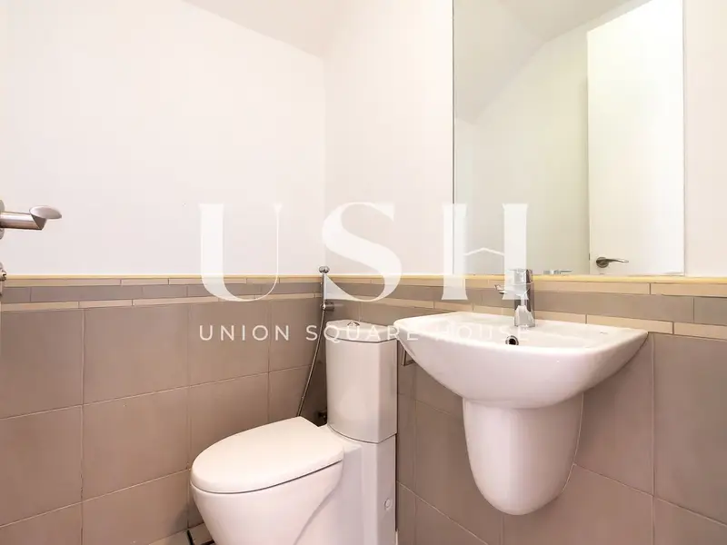 Single Row | Spacious | Maintained | Upgraded