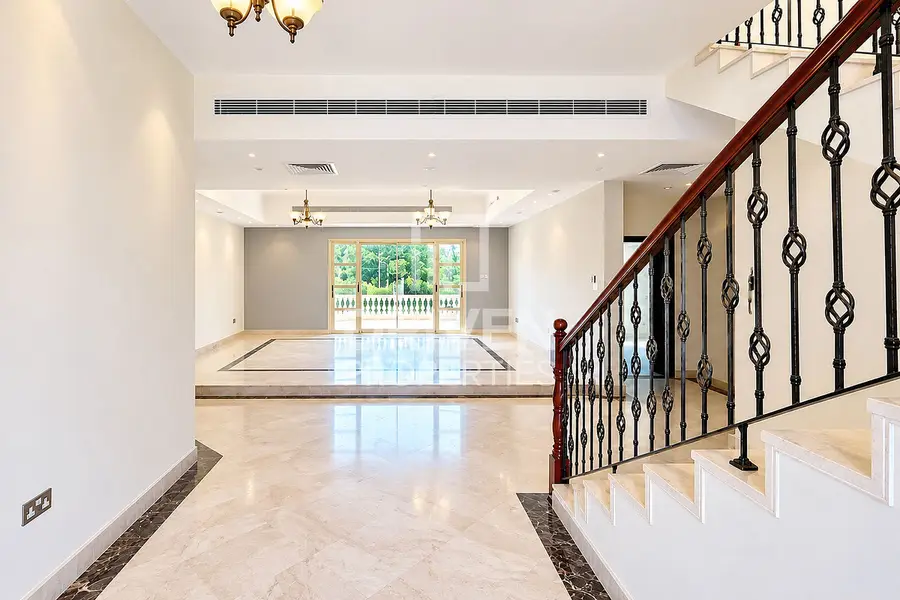 Classic Elegance | Prime Location | Swimming pool