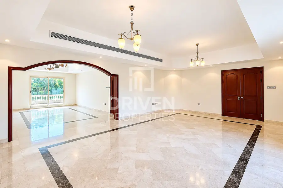 Classic Elegance | Prime Location | Swimming pool