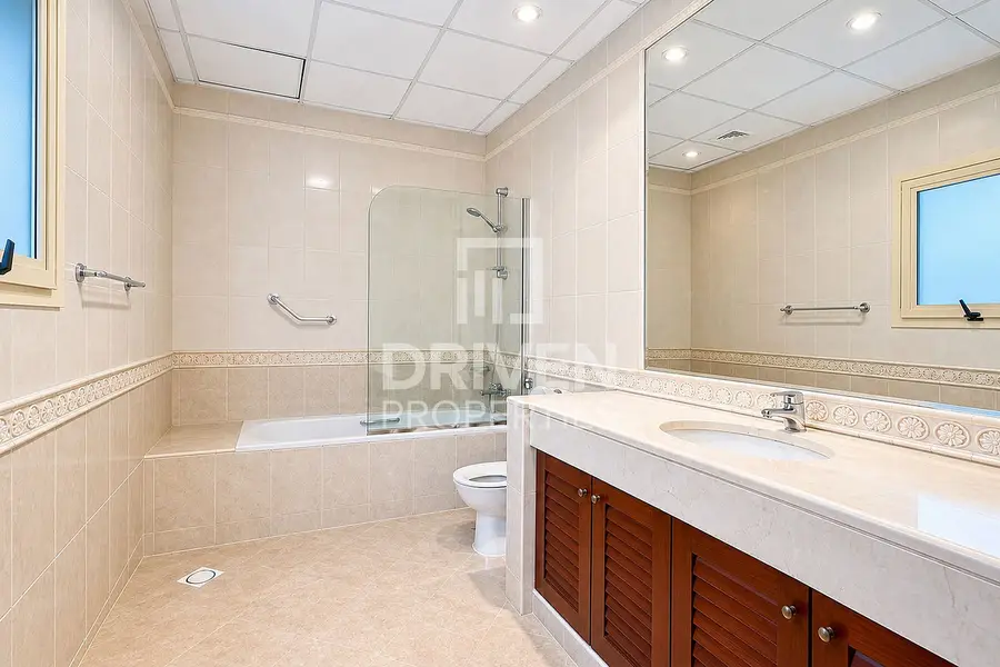 Classic Elegance | Prime Location | Swimming pool