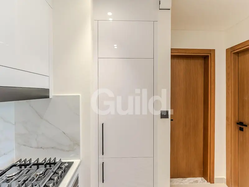 Tenanted I Central JVC View I Modern | Bright