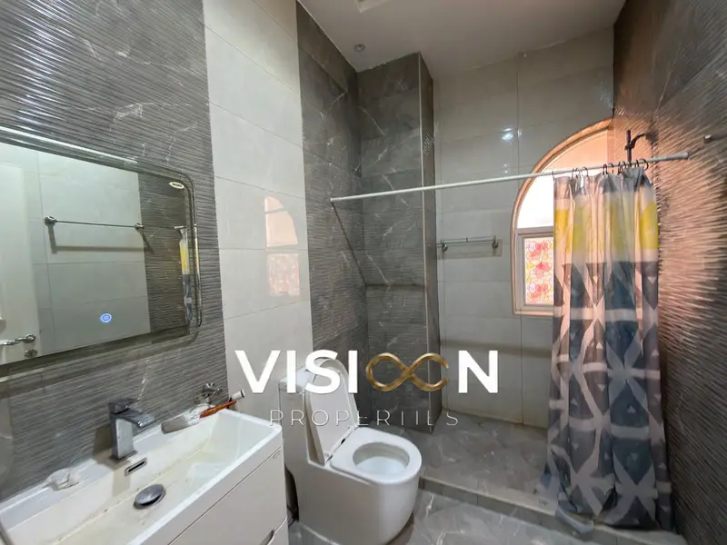 Spacious 5BR Villa with 2 Living Areas