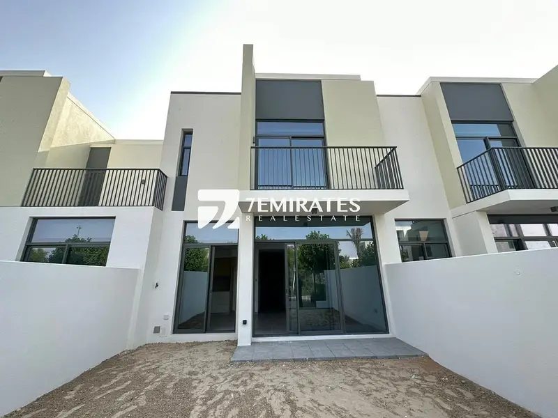 Direct Pool View | 3 Bed + Maid’s | Garden