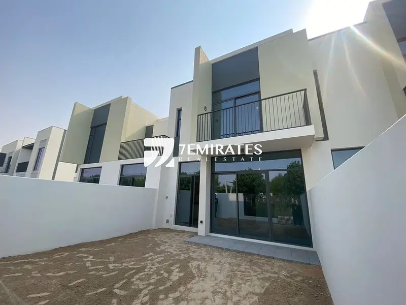 Direct Pool View | 3 Bed + Maid’s | Garden