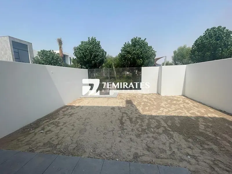 Direct Pool View | 3 Bed + Maid’s | Garden