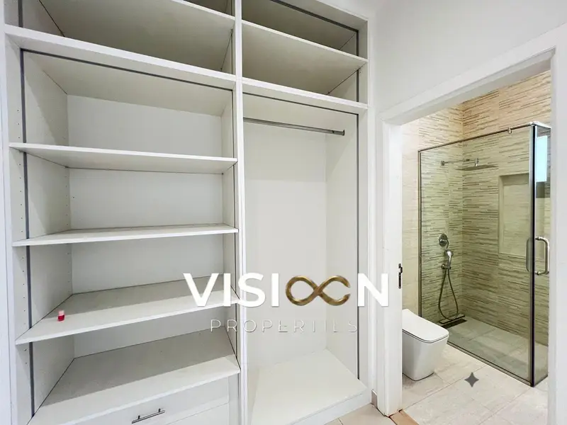 3 Master Bedrooms | Pool & Private Garden