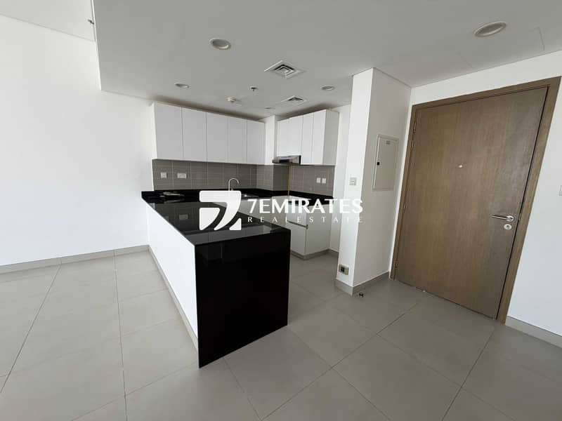 3 04. The Pulse Residence B2-805 - Kitchen 1. jpg