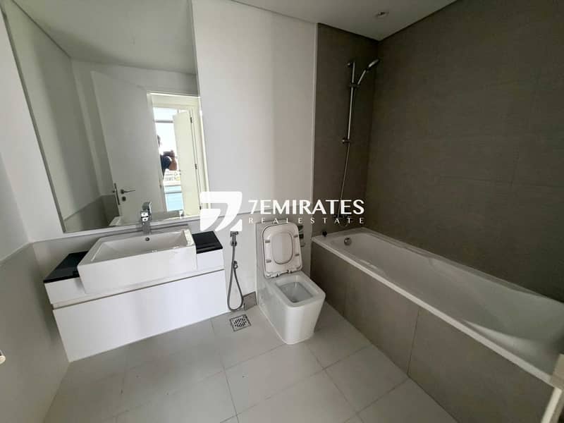 15 15. The Pulse Residence B2-805 - Bathroom. jpg