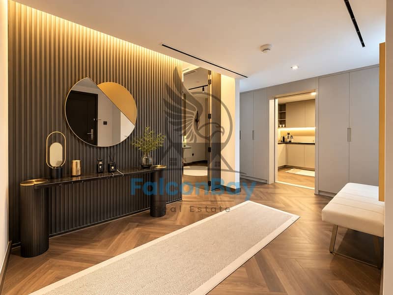 5 Luxury Minimalist Hallway Foyer. png