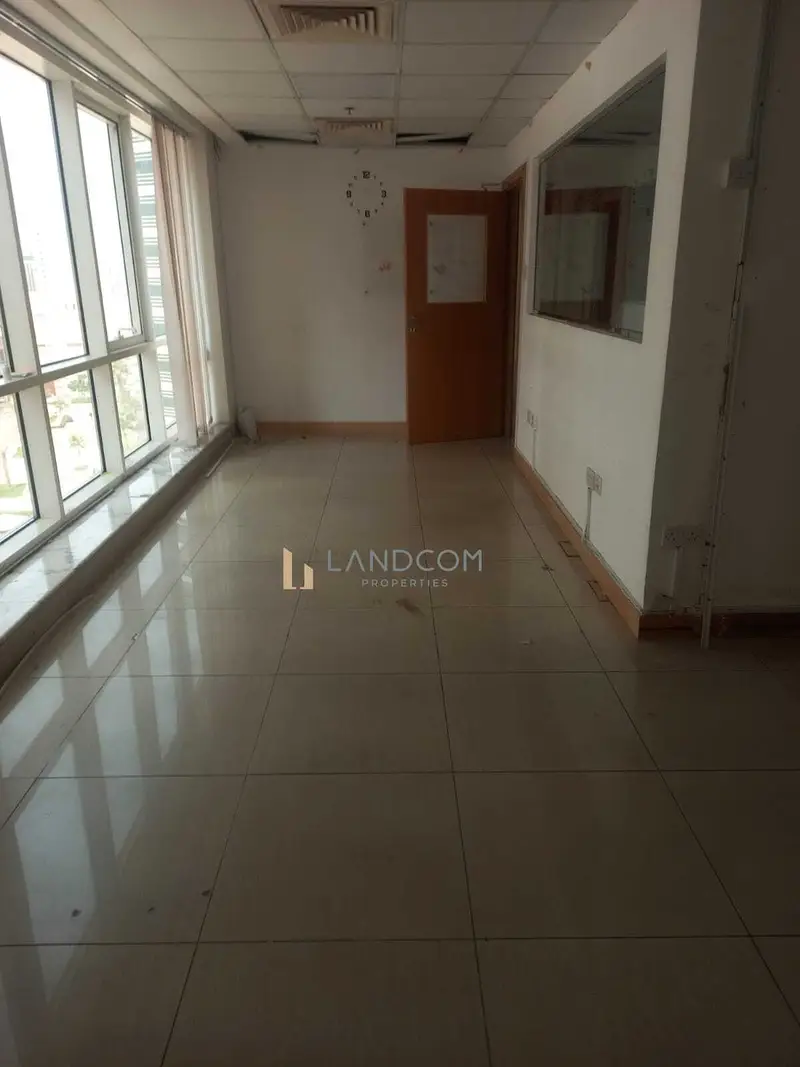 SPACIOUS OFFICE FOR RENT – AL GARHOUD, DUBAI