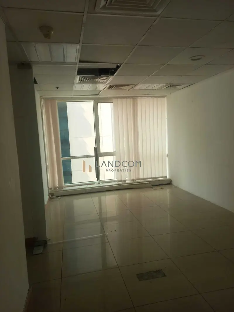 SPACIOUS OFFICE FOR RENT – AL GARHOUD, DUBAI
