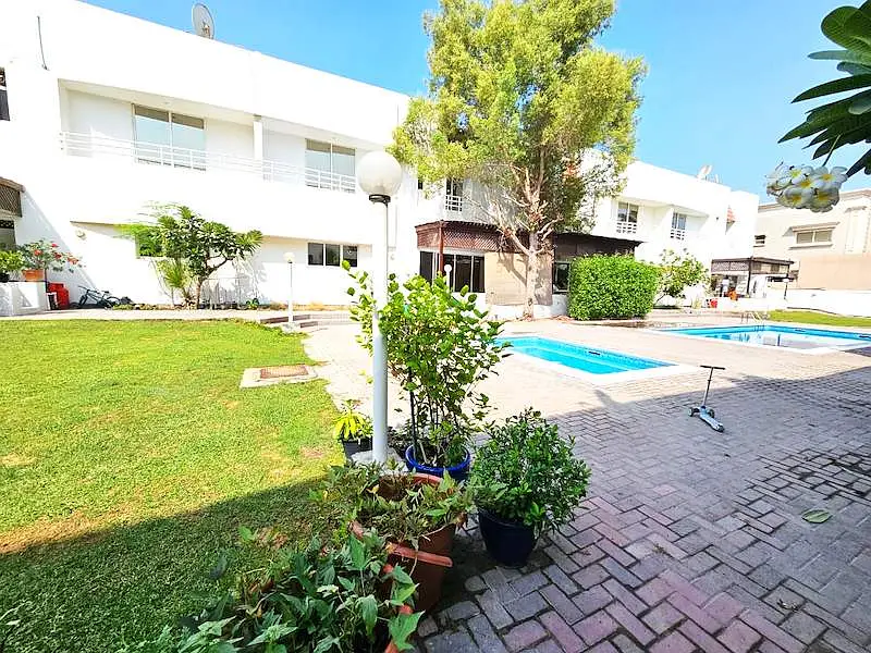 Perfect Layout | 4BR Villa Shared Pool| Prime Area